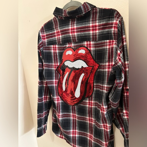 Rolling Stones Sequin
Red Lips Tongue Flannel Shirt Size Small/New Without Tags - Picture 5 of 7